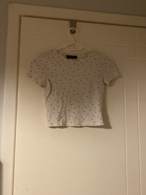 White rib crop top with cherries like new