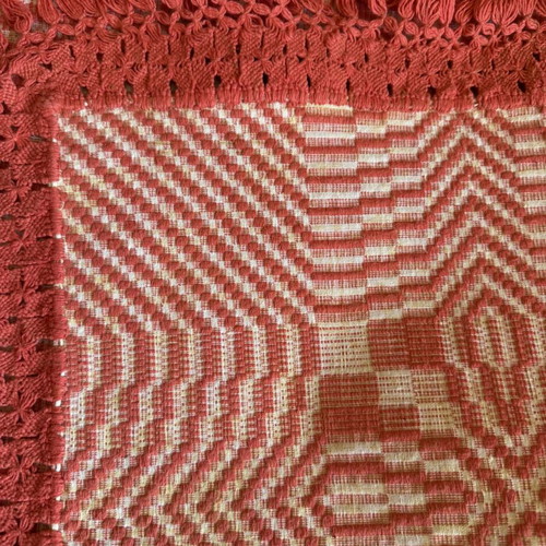 Traditional woven quilt like new 2.20 x 1.60