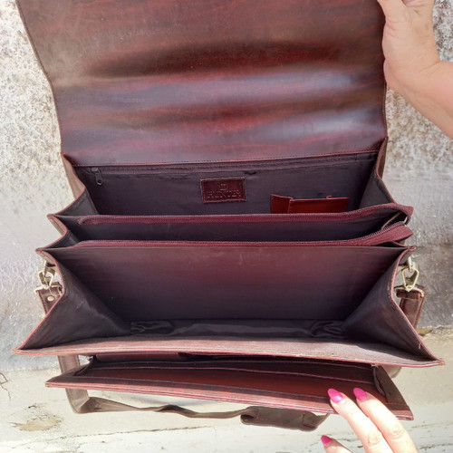 Hunter bag used with multiple compartments
