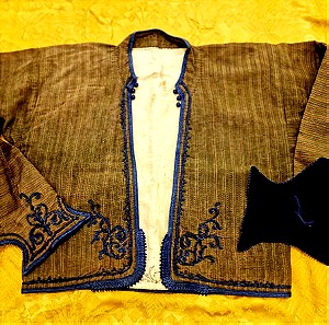 Γιλέκο  από  την  παραδοσιακή  φορεσιά  Πωγωνίου
