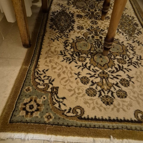 Machine-made rugs set of 3 like new, 1.5x0.75 m, with fringes
