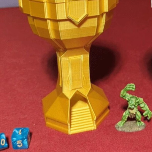 Goblet dice tower like new