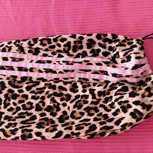 Leopard pants like new, size XL, black and brown