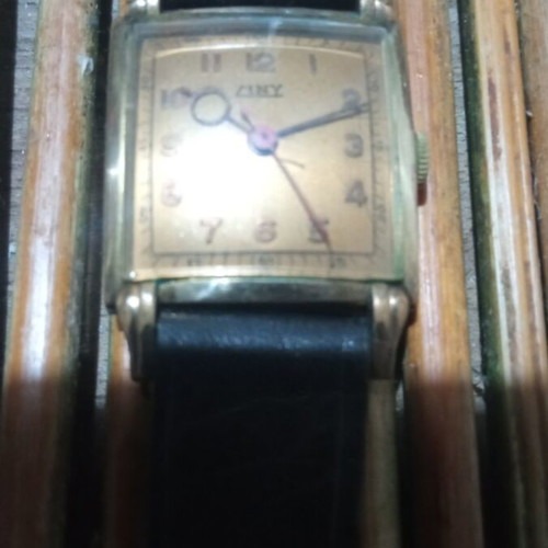 Vintage Winding Watch used, good condition