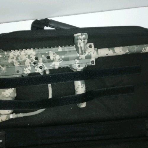BT-4 Combat Paintball Marker new with belt and 4 pods