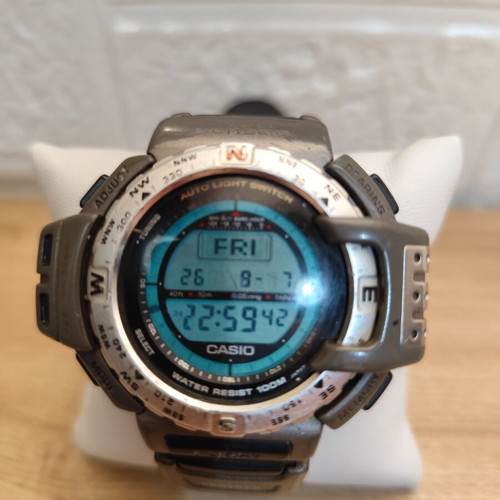 Casio Pro Trek PRT-400 vintage digital outdoor sports watch used
