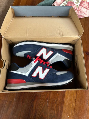 New Balance 574 нови спортни маратонки, номер 45.5, сини