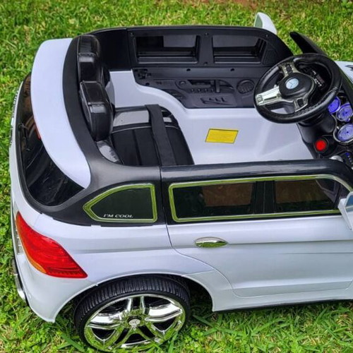 Mercedes-Benz 12V children's electric car like new