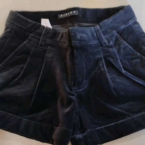 Velvet shorts used for girl 7-8 years old, black Sisley