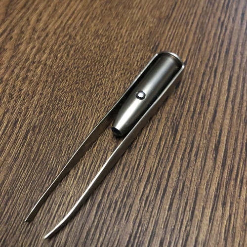 Eyebrow tweezers with light new