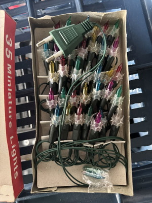 Vintage Christmas string lights, 35 bulbs