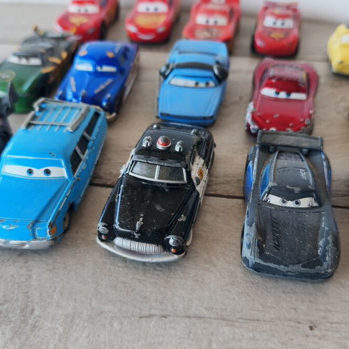 Mattel Disney Pixar Cars 15 toy cars