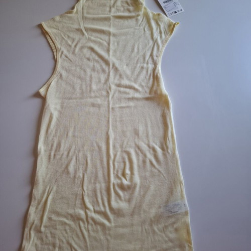 Zara blouse new, 100% cotton, pale yellow, size L