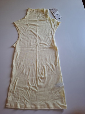 Zara blouse new, 100% cotton, pale yellow, size L