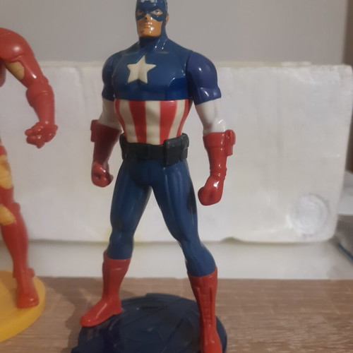 The Avengers Civil War figures like new, Iron Man and Captain America set