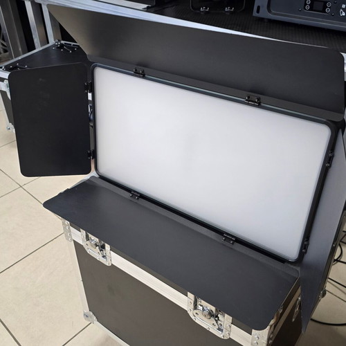 Studio lighting panel 1200 SMD leds 0.5 Watt used with adjustable color temperature