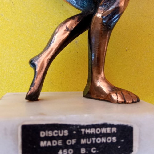Discus Thrower bronze on marble base like new