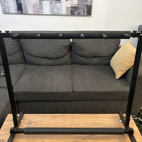 Guitar stand for 5 guitars like new
