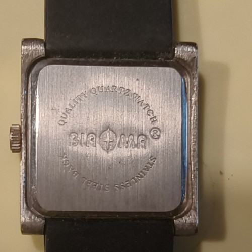 BIAOMA 1013 quartz watch with black dial and crystal accents