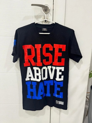 WWE Rise Above Hate Hustle Loyalty Respect тениска употребявана, размер Small