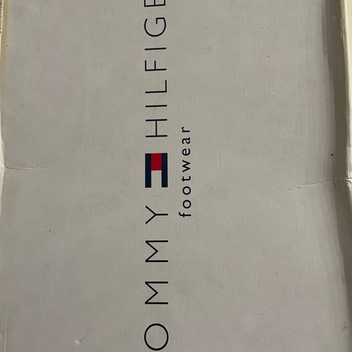 Tommy Hilfiger boots used size 39 beige red with fleece lining