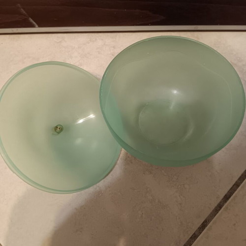 Plastic sugar bowl like new