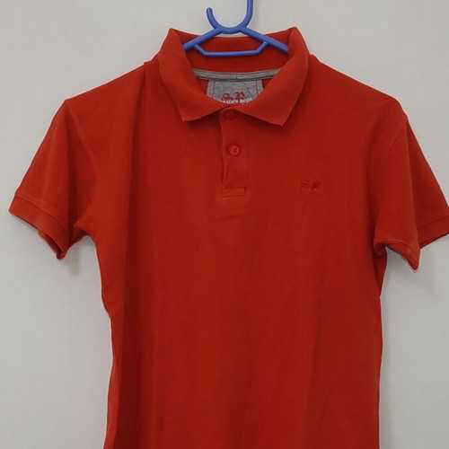 Kids Polo Shirt like new, size 9/10, red