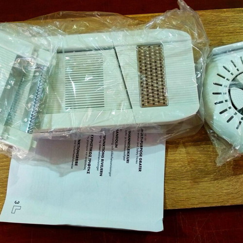 Multi-Purpose Grater new with accessories for slicing and shredding