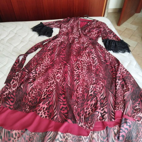Open dress pink XL like new with lace sleeves