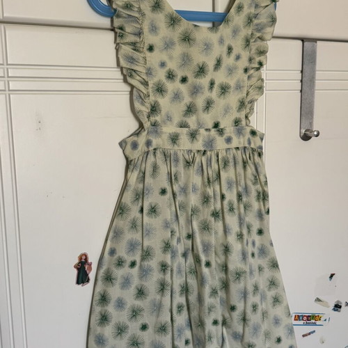 Backless dress like new, green and turquoise, size 128 cm for 8 years