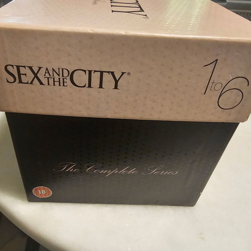Sex and the City DVD like new, complete series with subtitles