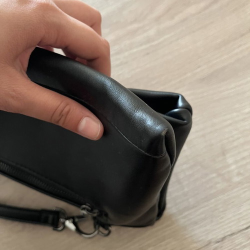 Valentino crossbody bag like new, black