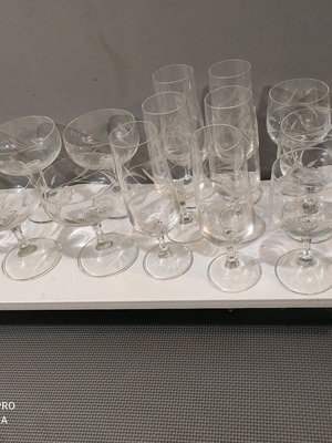 Glassware set like new