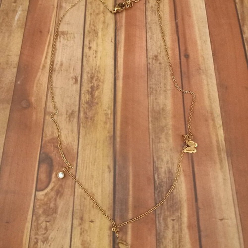 Butterfly necklace like new