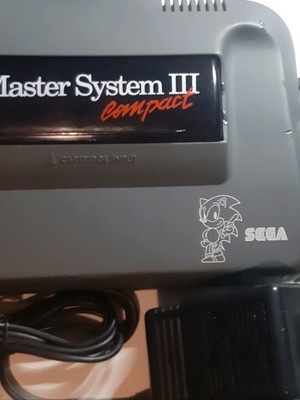 Master System III Compact μεταχειρισμένο με Sonic και αξεσουάρ
