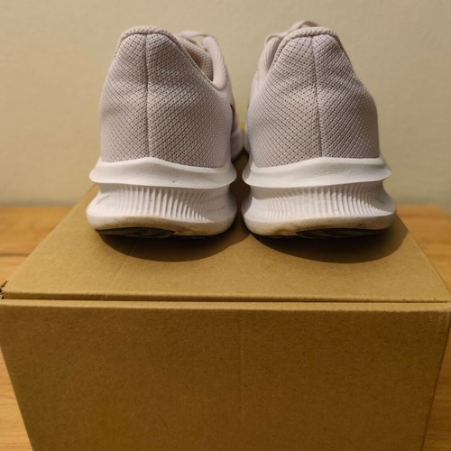Αθλητικά Παπούτσια Nike WMNS Downshifter 11 μεταχειρισμένα, νούμερο 40,5, πολύχρωμα