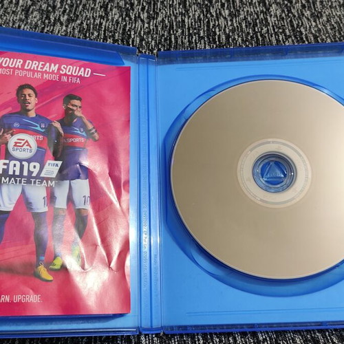 FIFA 19 PS4 game used, fully functional