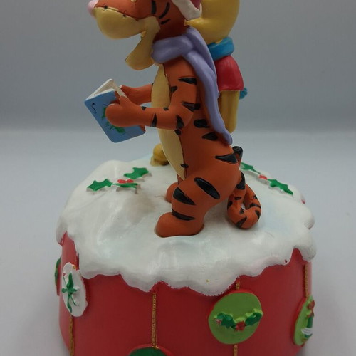Winnie the Pooh Christmas Music Box like new