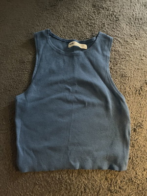 Pull and Bear blue top, XS