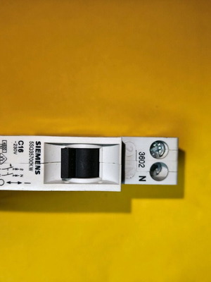 Simenes fuse 1pn 16 amper new