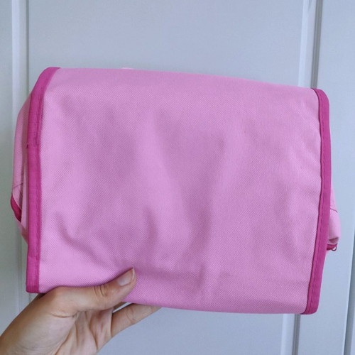 Toiletry bag that opens used for travel