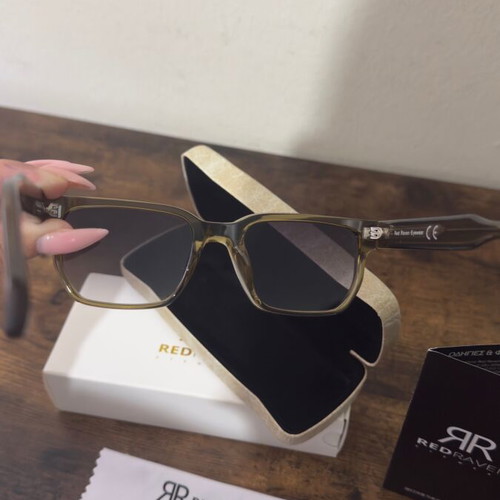Red Raven Dante Unisex Sunglasses New, Beige