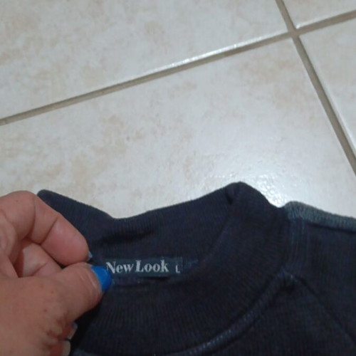 Men's sweater like new, size L