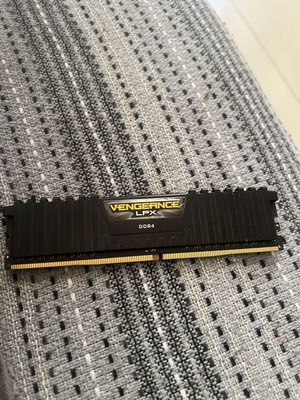 Ram DDR4 Vengeance LPX 8GB 3000MHz σαν καινούργιο