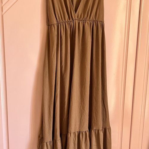 Long dress like new, brown, size M/L