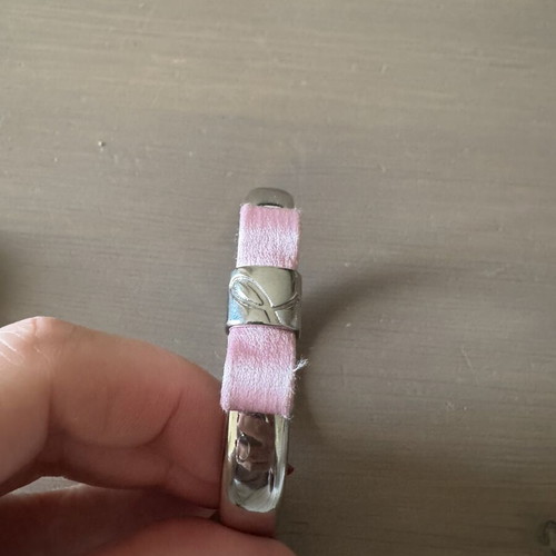 Bracelet designed by Doukas Chatzidoukas for Estée Lauder, like new, breast cancer prevention