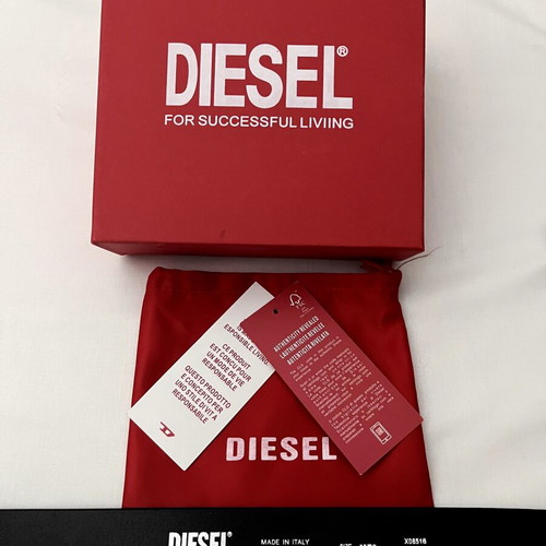 Diesel B-1DR black belt with silver logo buckle