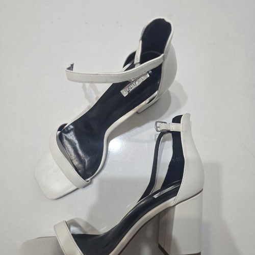 Bellucci women's white sandals size 40, used, block heel