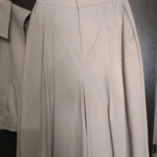 Zara set pants XS and vest Small like new, beige