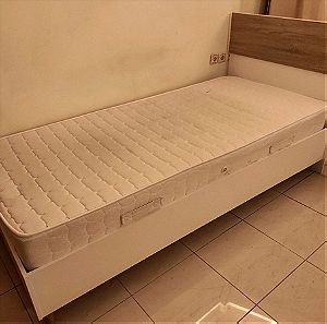 Μονό κρεβάτι με στρώμα